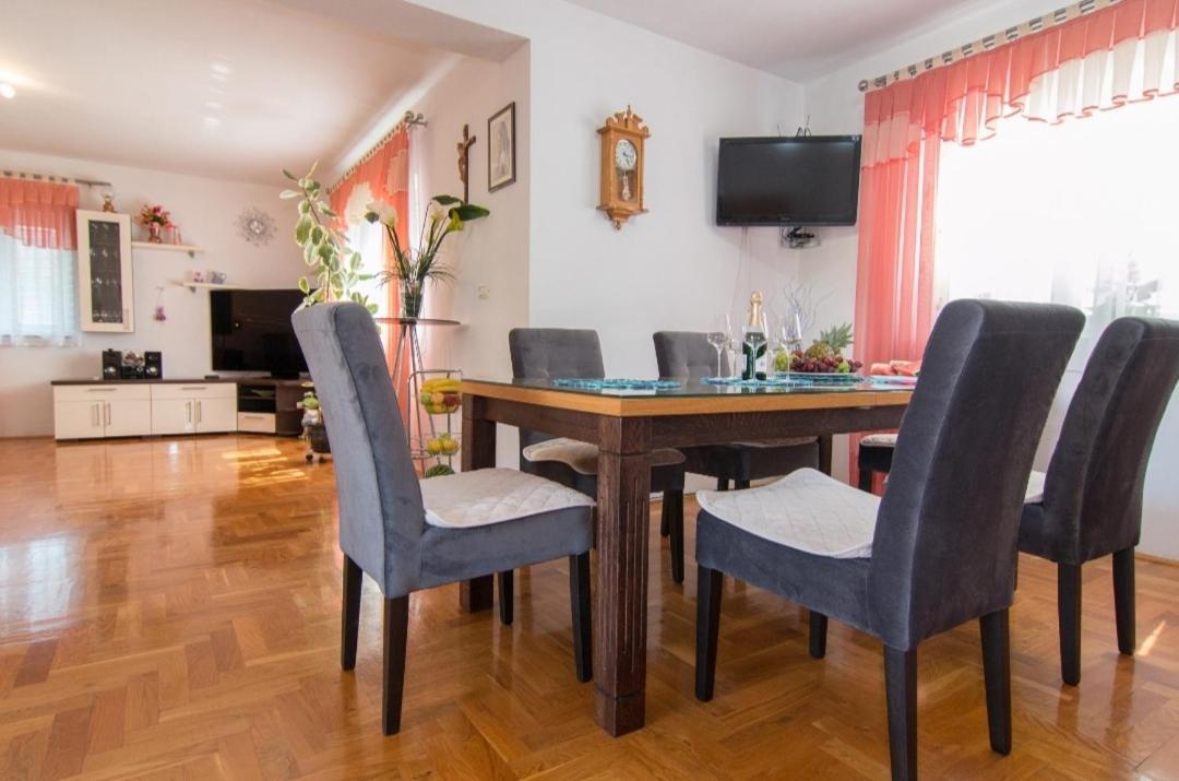 Apartment Antonella Fasana فاجانا المظهر الخارجي الصورة